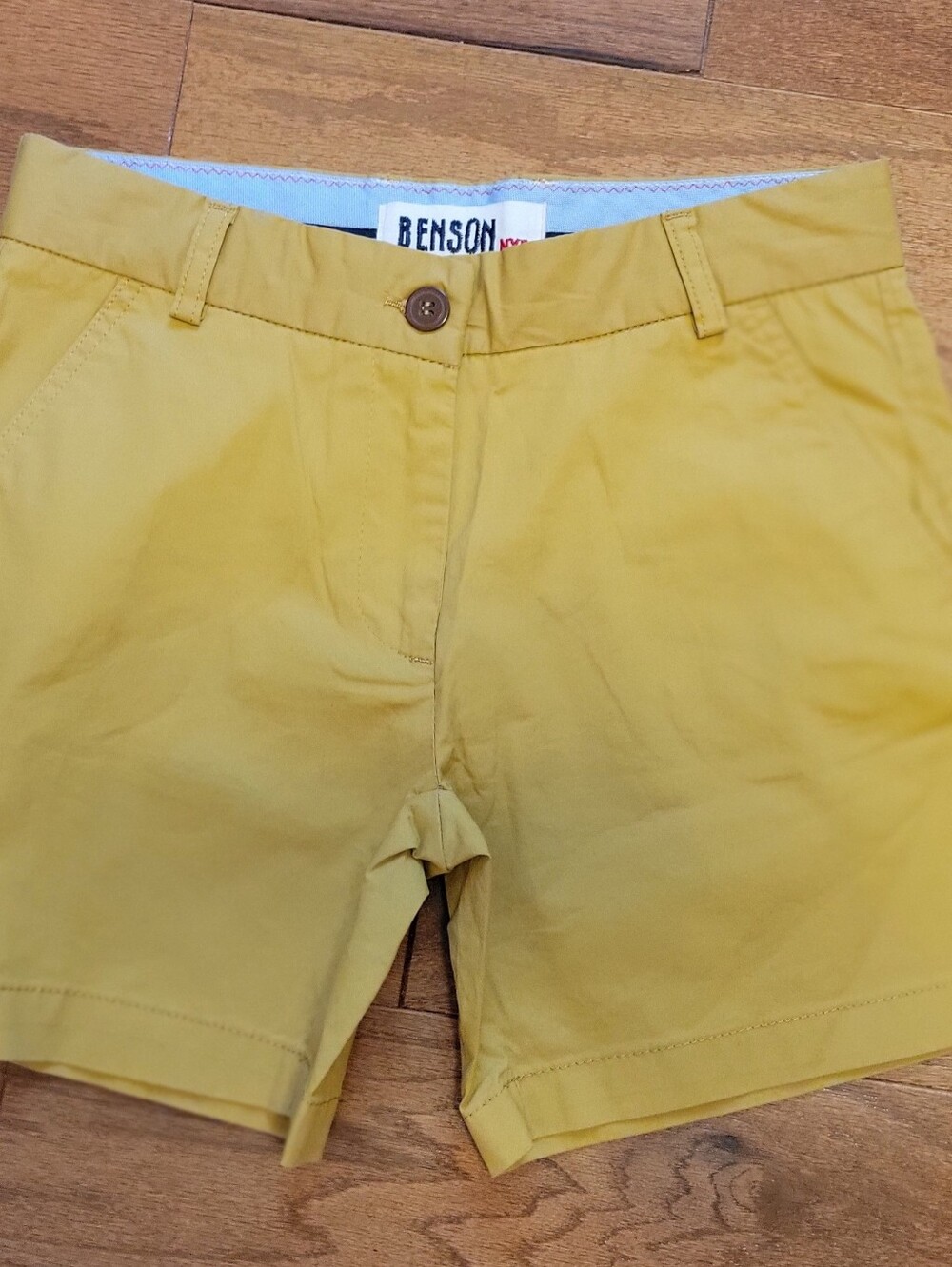 Benson Women's Gold Chino Shorts 25 NWT